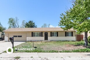 5002 Sonata Dr in Colorado Springs, CO - Building Photo