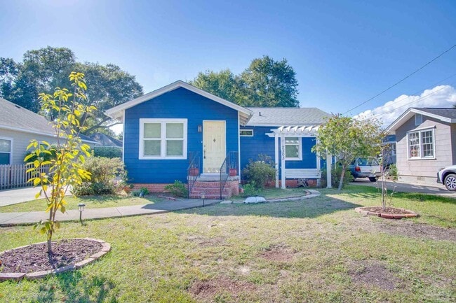 2303 N 20th Ave in Pensacola, FL - Building Photo - Building Photo