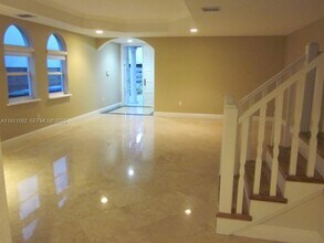 2920 Catalina St in Miami, FL - Building Photo - Building Photo