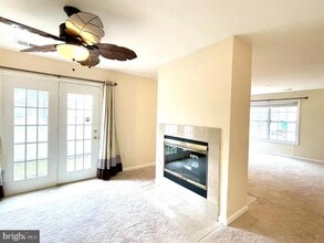 13829 Bronco Pl in Germantown, MD - Foto de edificio - Building Photo