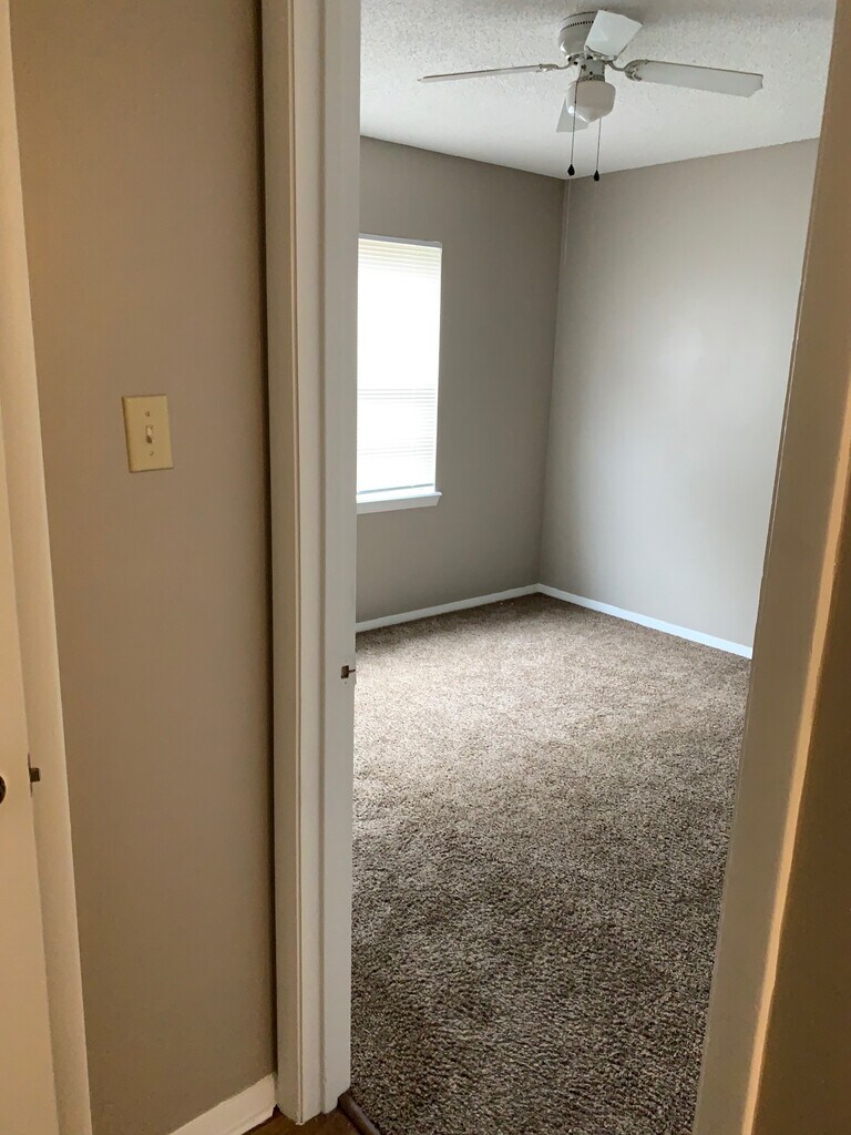 Henslee Heights Apartments White Hall, AR Apartments