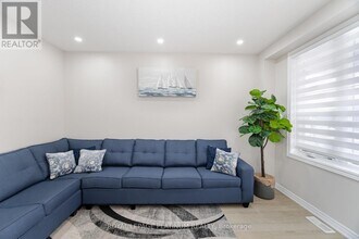 21 Smallwood Rd in Brampton, ON - Building Photo - Building Photo