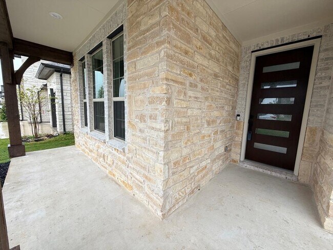 1208 Legends Ln in Georgetown, TX - Building Photo - Building Photo