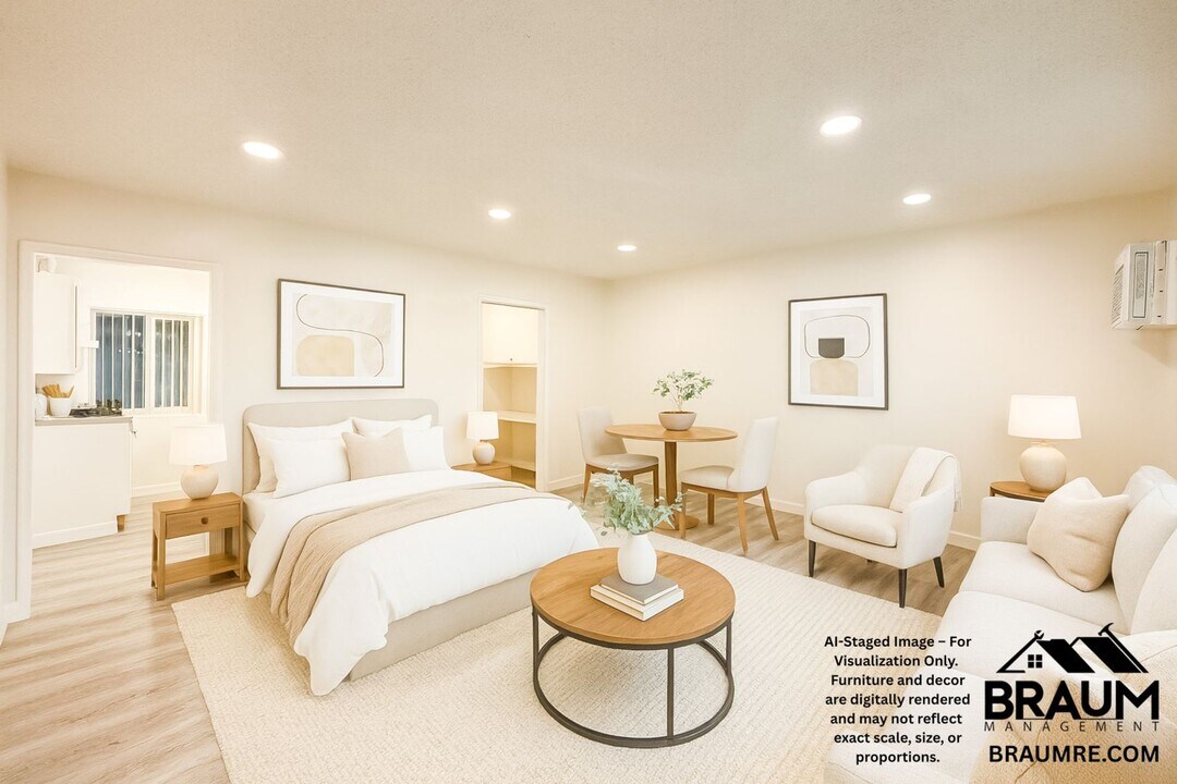 15546 Vanowen St in Los Angeles, CA - Building Photo