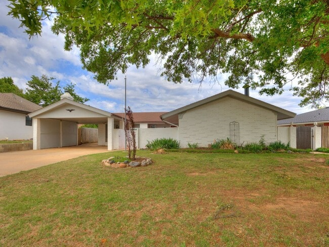 property at 6429 N Harvard Ave