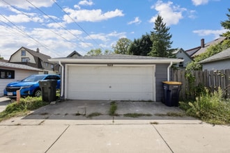 5720 W Rogers St in Milwaukee, WI - Building Photo - Building Photo