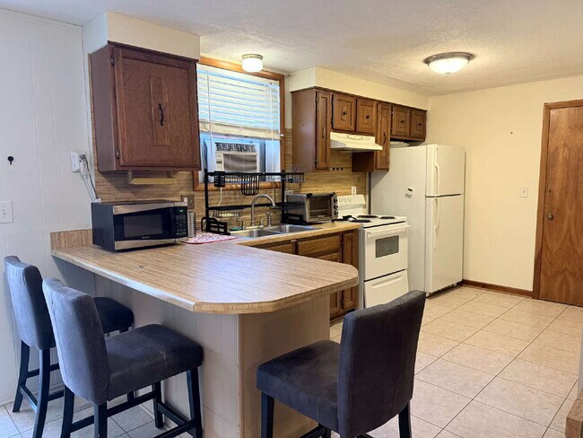 989 Mine Gap Rd in Zirconia, NC - Building Photo - Building Photo