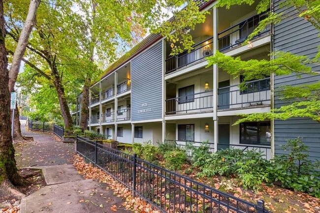 property at 4926 S Corbett Ave