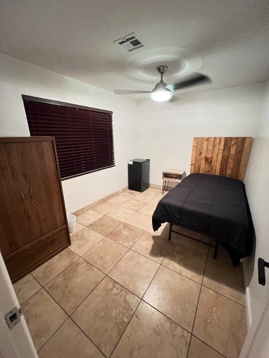 4213 N Westview Dr in Phoenix, AZ - Building Photo