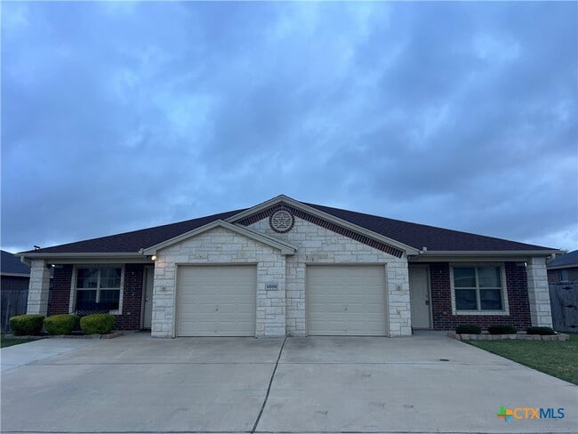 property at 4606 Cambridge Dr
