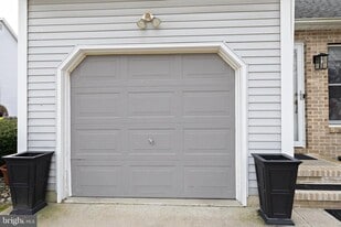 937 Magnolia Rd in Vineland, NJ - Building Photo