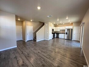 8556 Stormy Sky Ln in Reno, NV - Building Photo - Building Photo