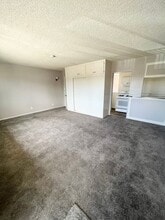 Avalon Place in Wilmington, CA - Building Photo - Interior Photo