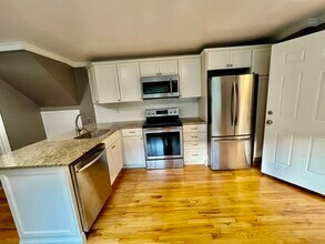 23 Chessor Ln in Wilton, CT - Building Photo - Building Photo