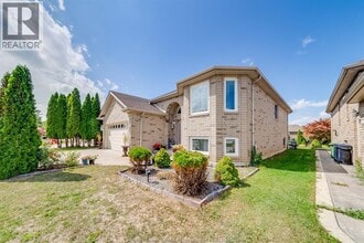 1078 Imperial Crescent in Windsor, ON - Building Photo - Building Photo