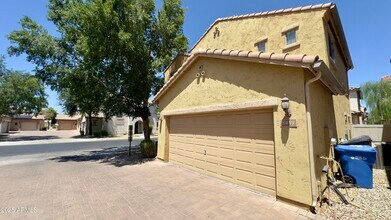 8419 W Vernon Ave in Phoenix, AZ - Building Photo - Building Photo