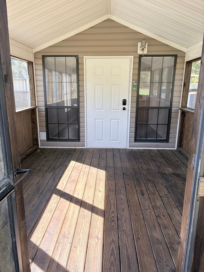 2072 S Jefferson St in Monticello, FL - Building Photo - Building Photo