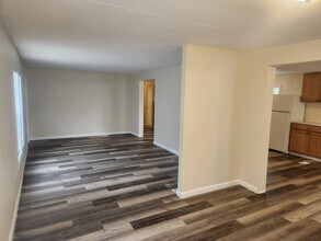 327 Becky Ln in Jacksonville, NC - Building Photo - Building Photo