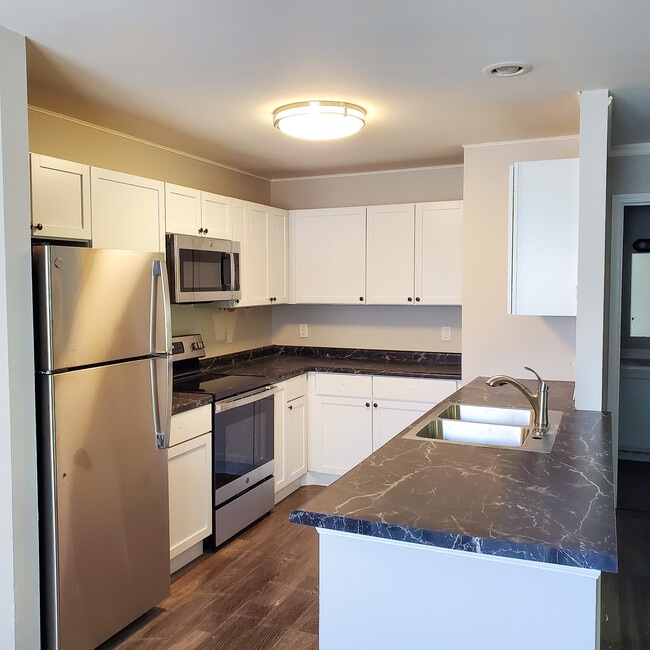 2925 King James Way, Unit 2925 King James Way in Fitchburg, WI - Building Photo - Building Photo