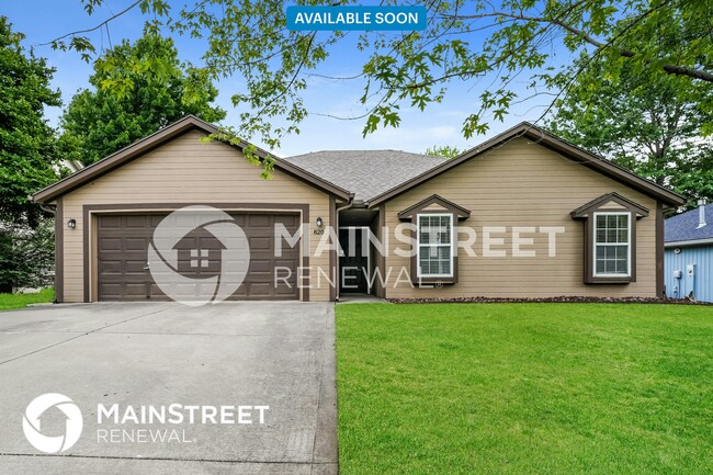 820 SW Meadowood Dr