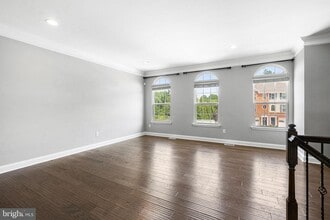 89 Isabelle Ct in Evesham, NJ - Building Photo - Building Photo