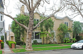 145 S Bedford Dr in Beverly Hills, CA - Building Photo - Building Photo