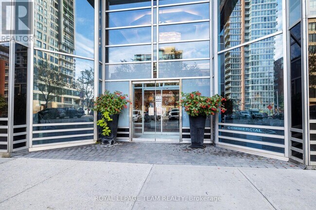 160-160 George St in Ottawa, ON - Building Photo - Building Photo