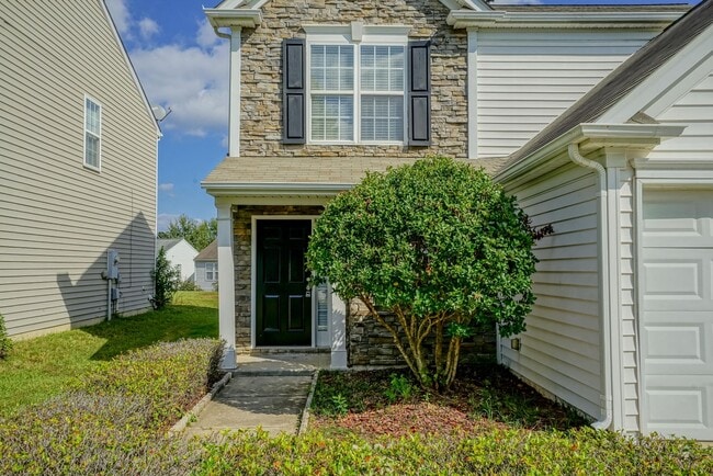2034 Groundwater Pl in Raleigh, NC - Building Photo - Building Photo