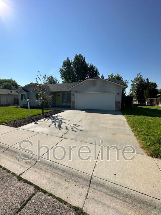 10683 W Capella St in Star, ID - Building Photo