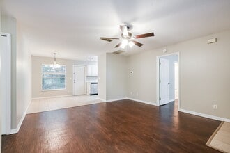 628 Brooke Ct in Clermont, FL - Building Photo - Building Photo