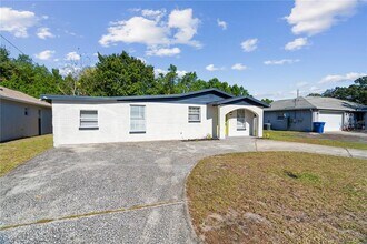 4220 E Powhatan Ave in Tampa, FL - Building Photo - Building Photo