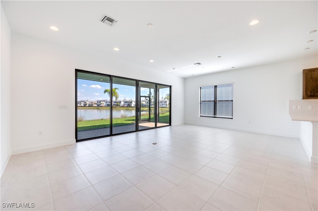 20606 Fair Oak Ln in Estero, FL - Building Photo