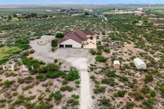 31 Running Deer Mdws in Del Rio, TX - Building Photo - Building Photo