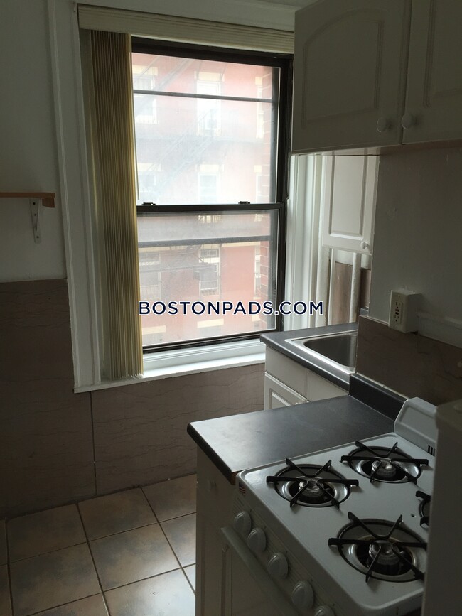 property at 91 Westland Ave