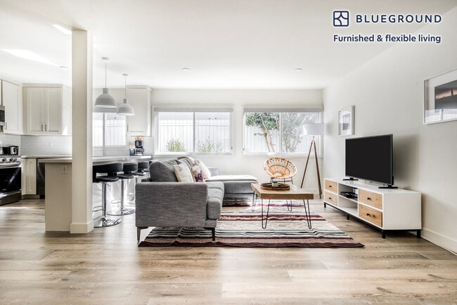 312 Calle Miramar