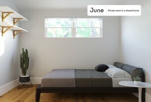 Room in Shared 2 bed/1 bath home in Chicago, IL - Building Photo