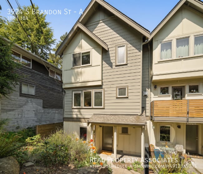 property at 3924 S Brandon St