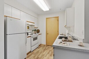 Lakewood Meadows Senior Affordable Apartments in Lakewood, WA - Building Photo