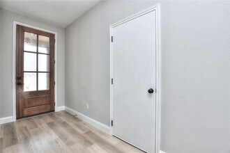 204 Russet Trl in Georgetown, TX - Building Photo - Building Photo