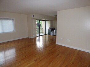 6300 Hil-Mar Dr in District Heights, MD - Building Photo - Building Photo