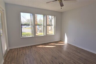 4021 Crockers Lake Blvd in Sarasota, FL - Building Photo - Building Photo