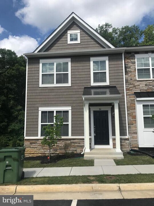 86 Andrews Pl in Fredericksburg, VA - Building Photo