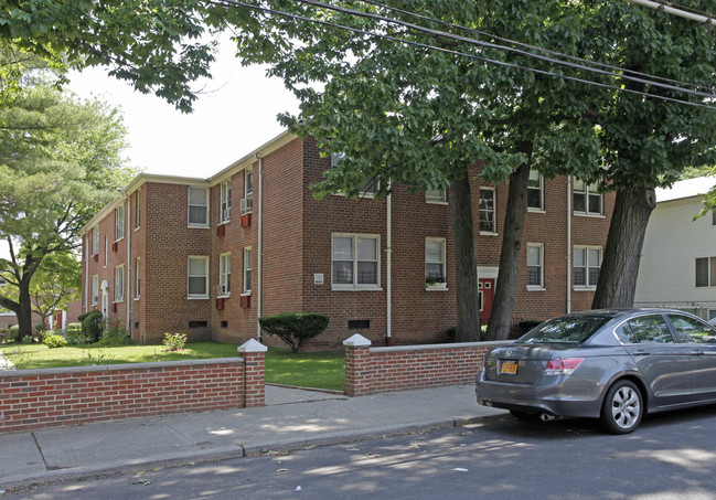 Snug Harbor Homes in Staten Island, NY - Building Photo - Building Photo