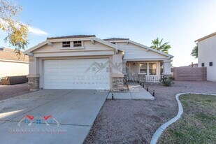 2701 W Jasper Ave in Apache Junction, AZ - Building Photo