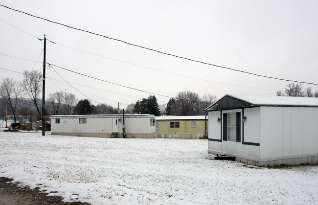 115-225 Smith Rd in Culloden, WV - Building Photo - Building Photo