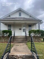 301 Magnolia St in Perryville, MO - Building Photo