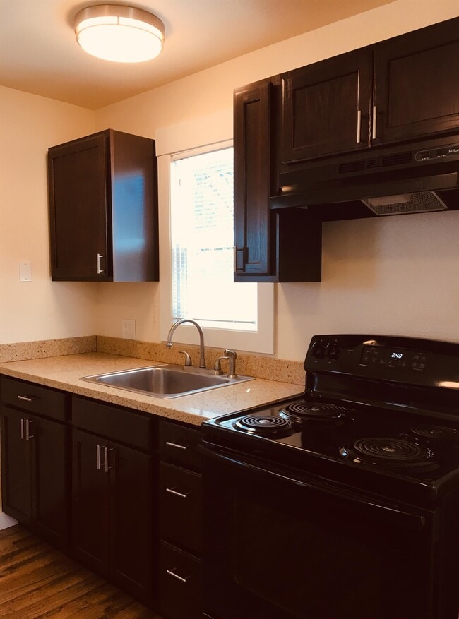 4550 Lakeshore Blvd in Lakeport, CA - Building Photo - Building Photo