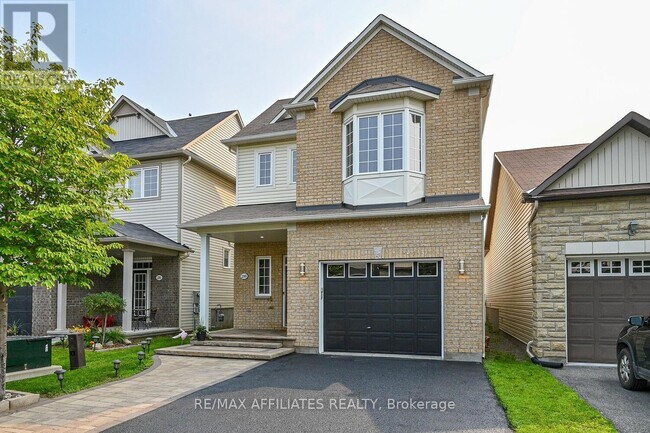 289 Harthill Way in Ottawa, ON - Building Photo - Building Photo
