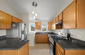 2503 Sheehan Dr in Naperville, IL - Building Photo - Building Photo