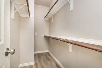 10110 Berrybriar Ln in Tomball, TX - Building Photo - Building Photo